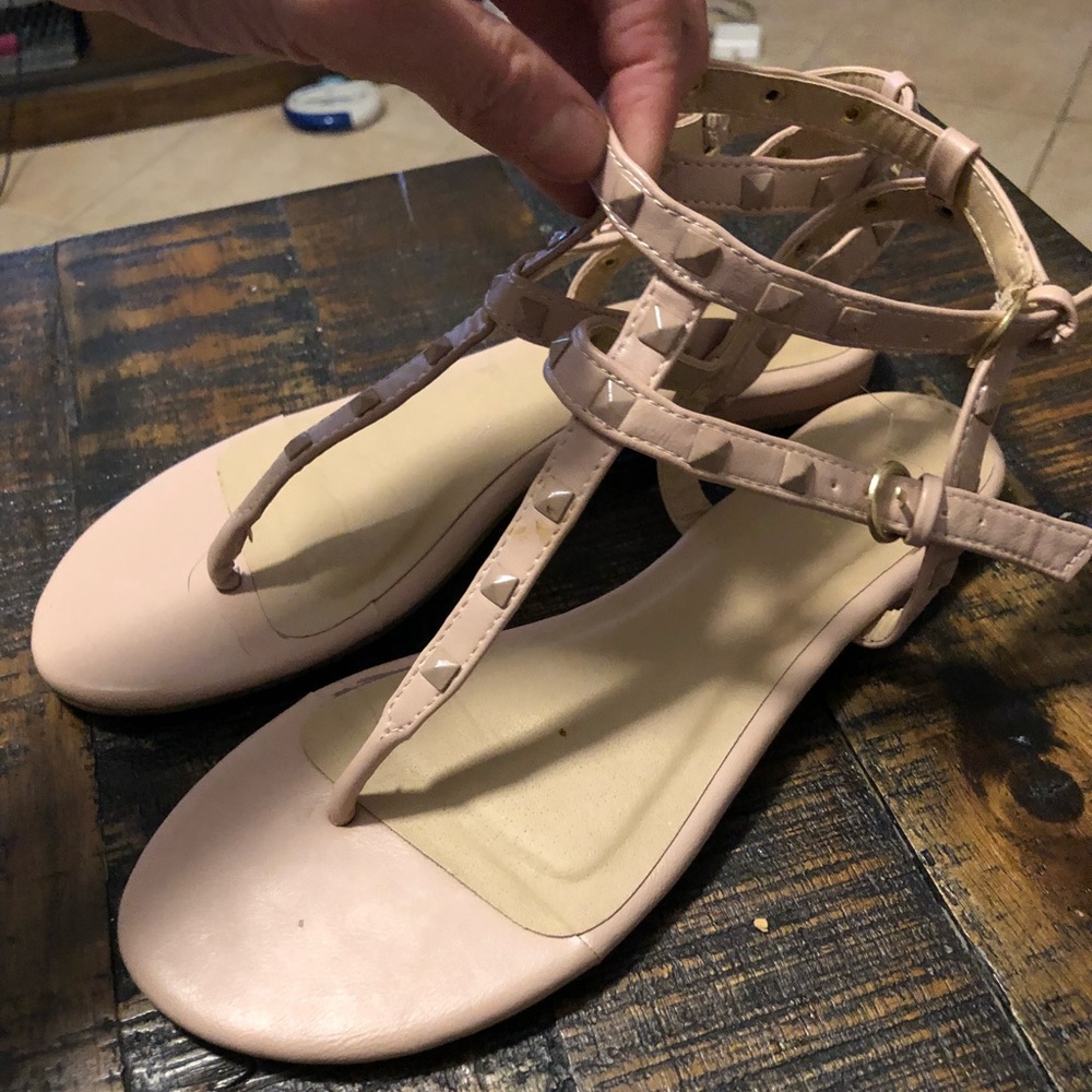 Light pink sandals